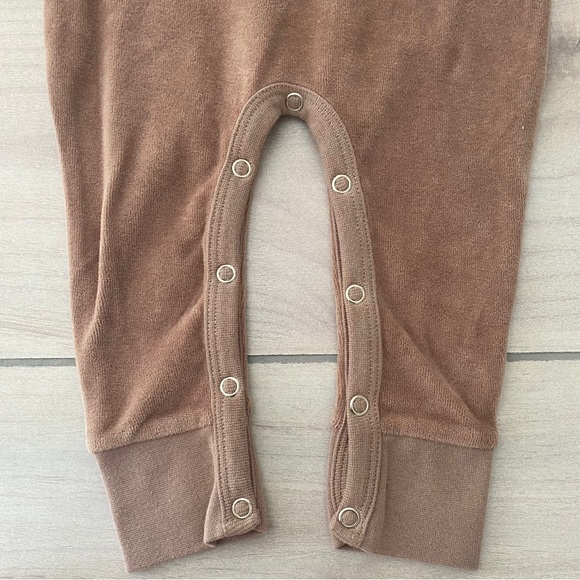 Kate Quinn Velour Organic Cotton Brown Romper - Picture 3 of 4